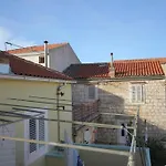 Appartement By The Sea - 8534 Vis